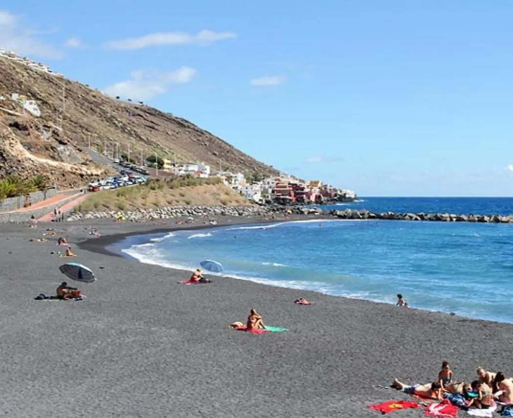 The Poppies 100M Beach - Private Bathroom - Welcome Cava Guest house