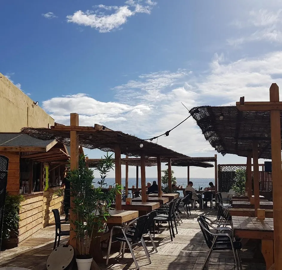 The Poppies Guest House - 100M Ocean - Private Spaces Candelaria